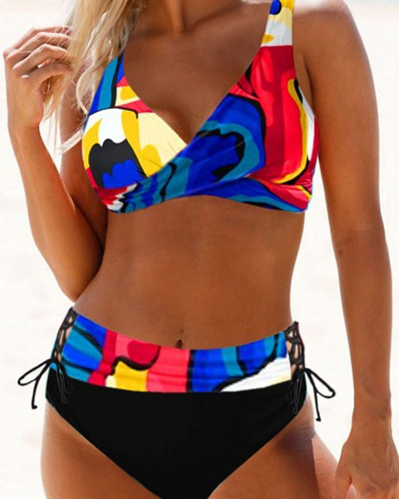 Tilda | Bikini mit Buntem Print