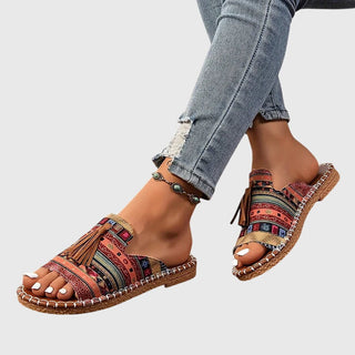 Lorraine | Boho-Quasten Sandalen