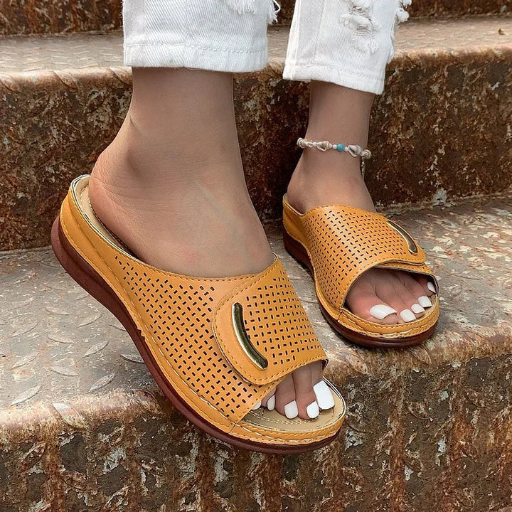 Joanna | Minimalistische Slip-On-Sandalen