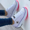 Lily | Klassische Schnürsneaker