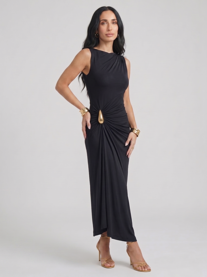 Cinthia | Elegantes Kleid mit goldenen Verzierungen