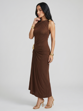 Cinthia | Elegantes Kleid mit goldenen Verzierungen