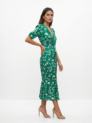 Amaia | Kleid mit floralem Design und V-Ausschnitt