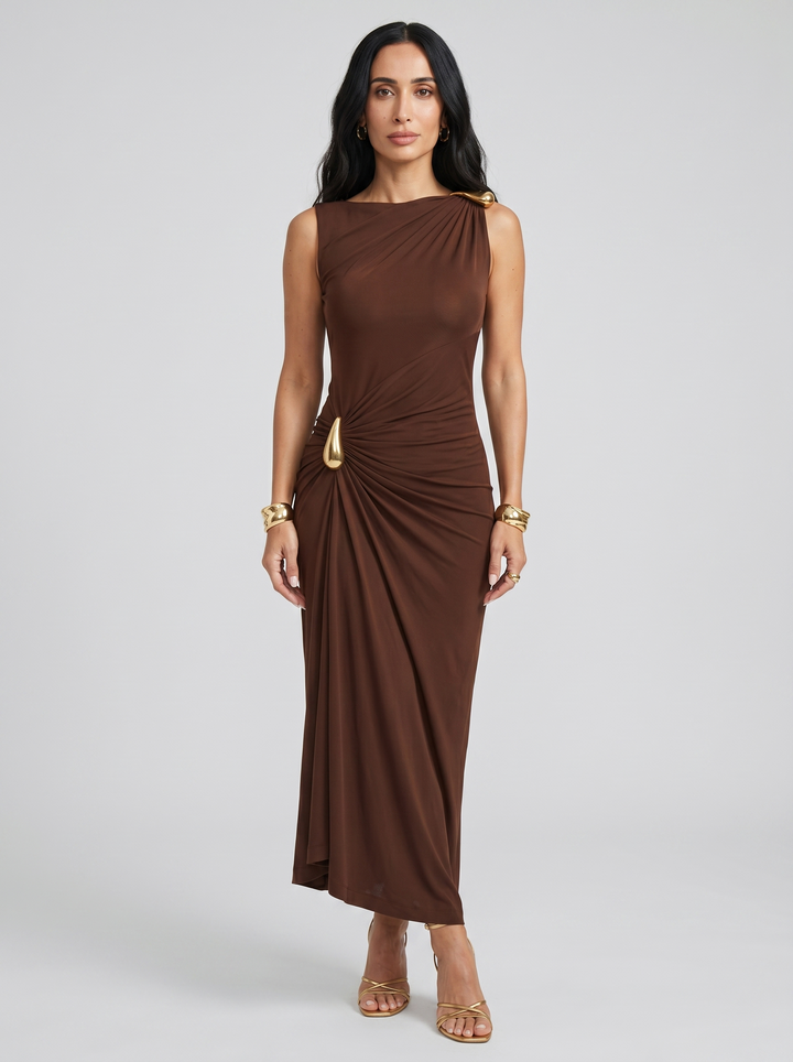 Cinthia | Elegantes Kleid mit goldenen Verzierungen