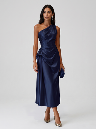 Iris | Langes Kleid mit asymmetrischem Ausschnitt