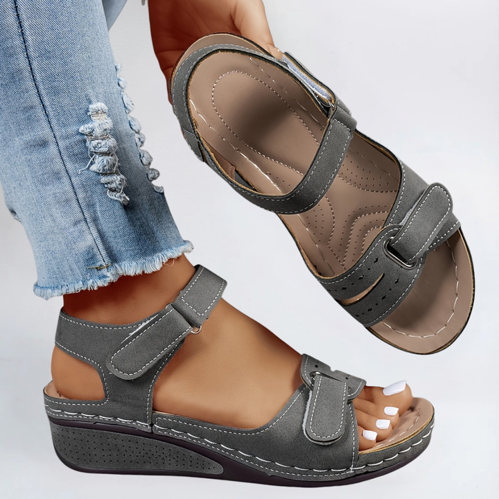 Margot | Keilsandalen mit Riemen