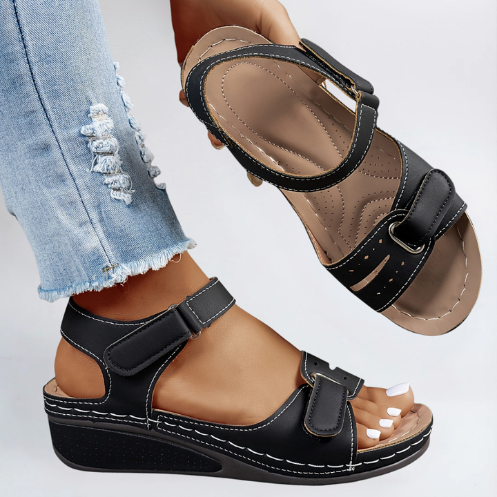 Margot | Keilsandalen mit Riemen