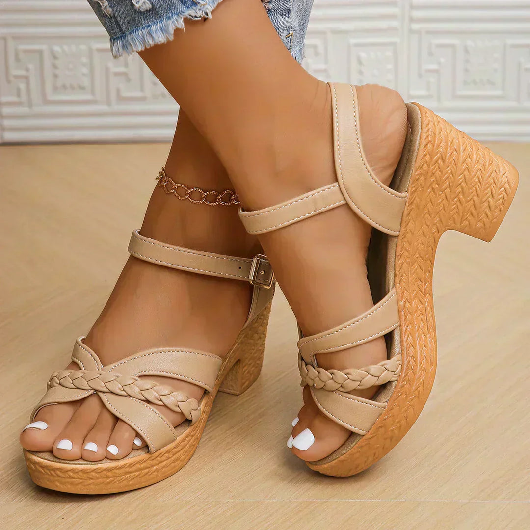 Demi | Sandalen mit Schnallenriemen