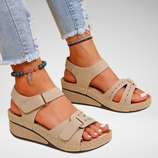 Helene | Sandalen mit Schnallenriemen