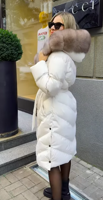Christina | Elegante Freizeitjacke mit Kunstfellkragen