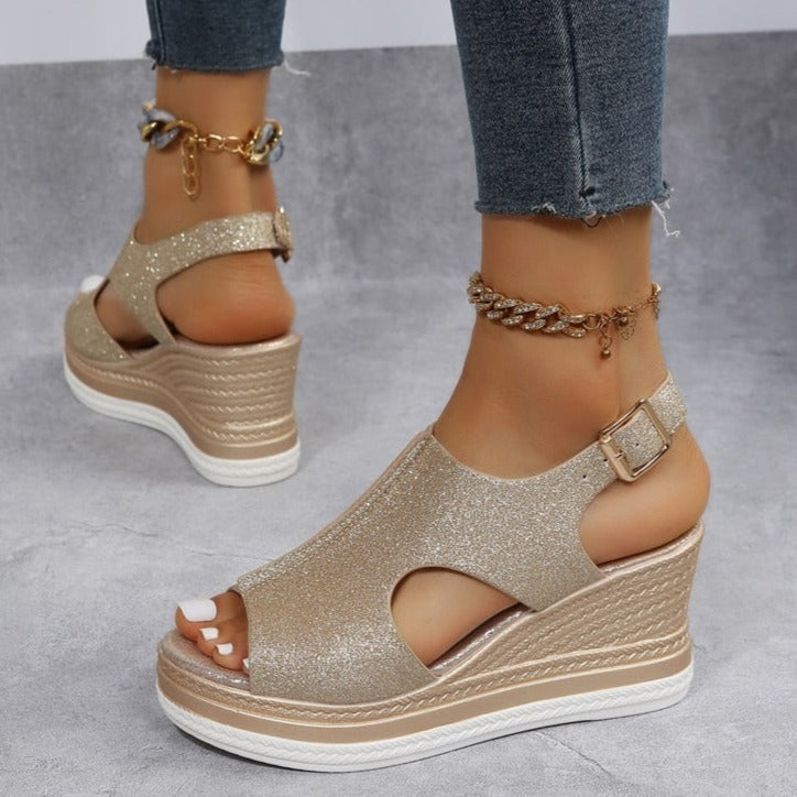 Maeve | Leichte Keilsandalen