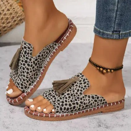 Lorraine | Boho-Quasten Sandalen