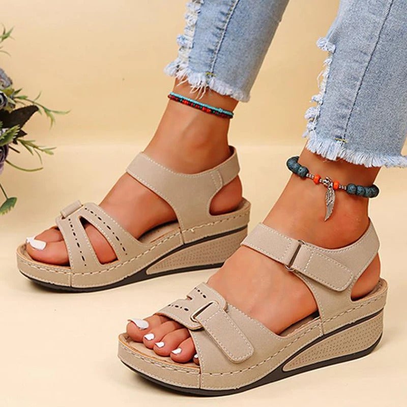 Helene | Sandalen mit Schnallenriemen