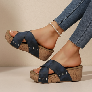 Oakley | Keilsandalen mit Kreuzriemen