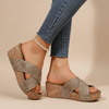 Oakley | Keilsandalen mit Kreuzriemen