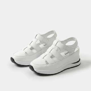 Lone - Perfekt bequeme Sandalen